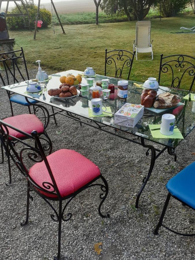 Chez Christine Bed & Breakfast Noyal-Pontivy Екстериор снимка