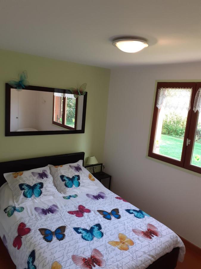 Chez Christine Bed & Breakfast Noyal-Pontivy Екстериор снимка